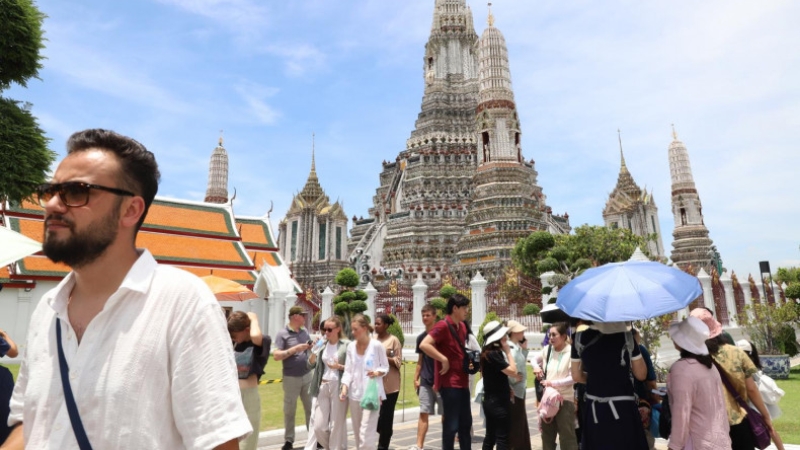 Tourism to gain from central bank cut
