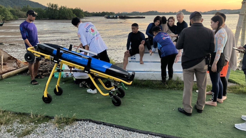 Longtail capsizes near Koh Rang Yai; all passengers safe