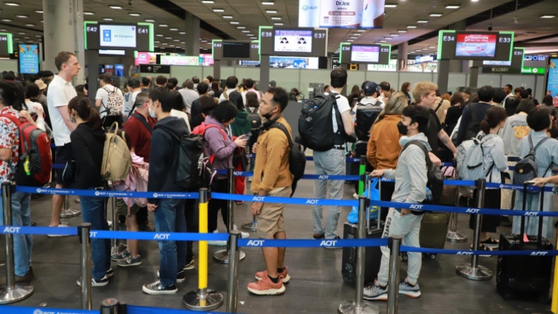 Tourism tax to start with air travel