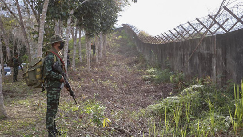 Malaysian state proposes erecting 100km border wall