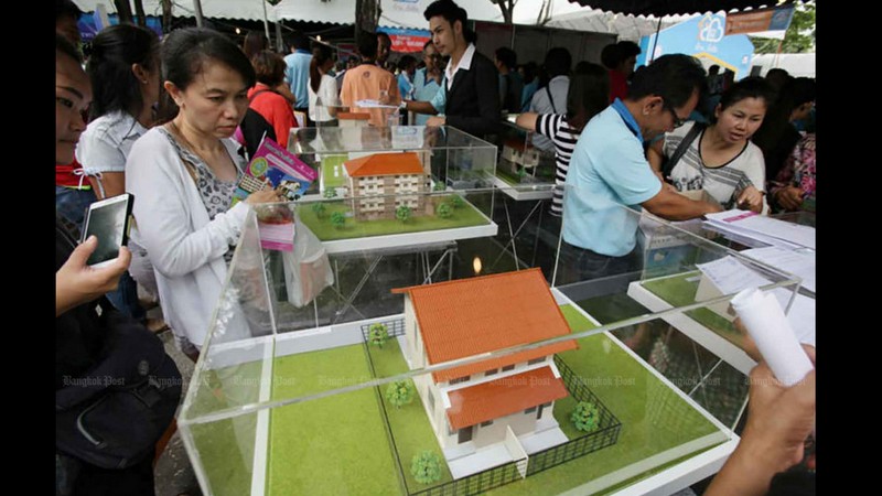PM pitches ‘Housing for Thais’ project