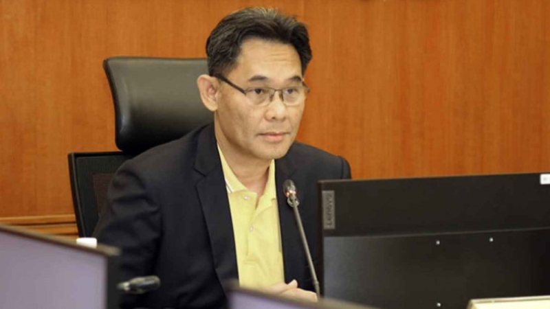Economic growth target faces risks