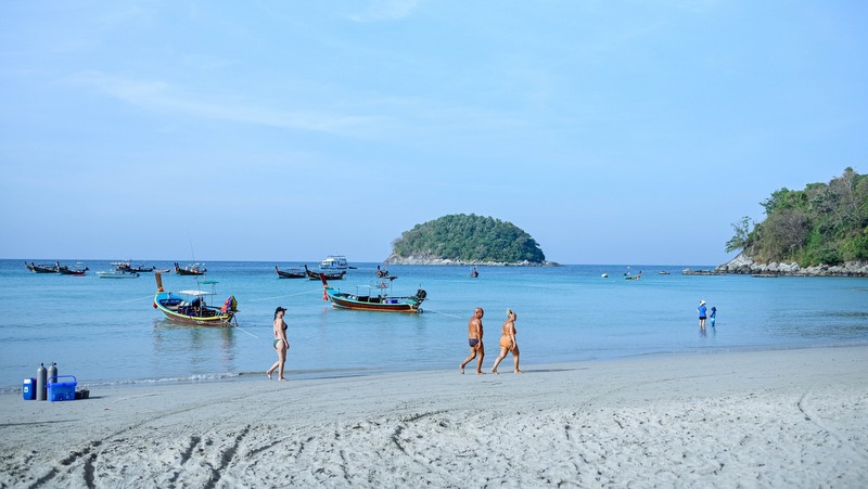 Foreign female tourist found dead at Kata Beach
