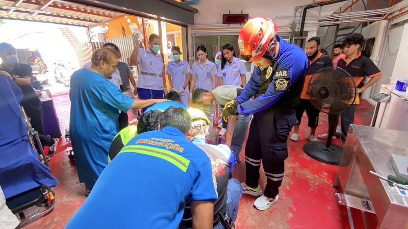 Meat grinder mangles 15-year-old boy's hand