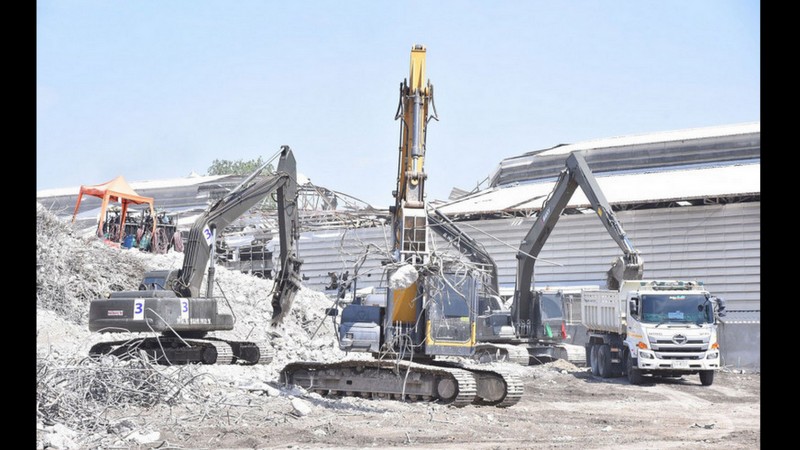 Rubble levels reduced, more bodies emerging at disaster site