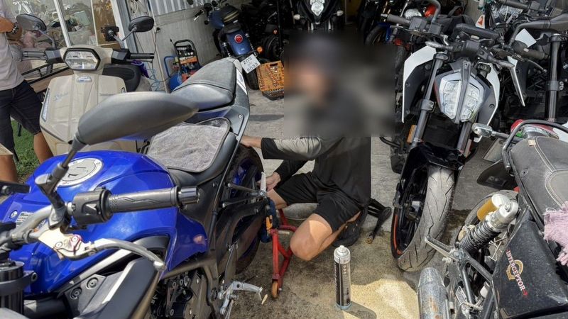 Tourist Police arrest foreigner for illegal motorbike rental work