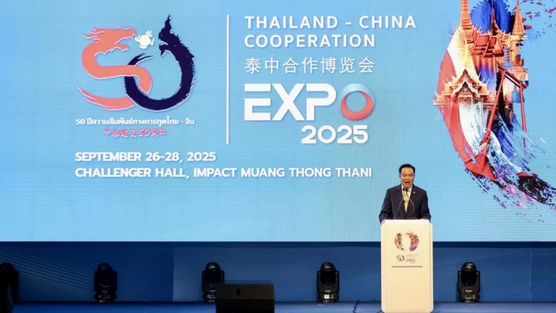 Anutin urges stronger China links