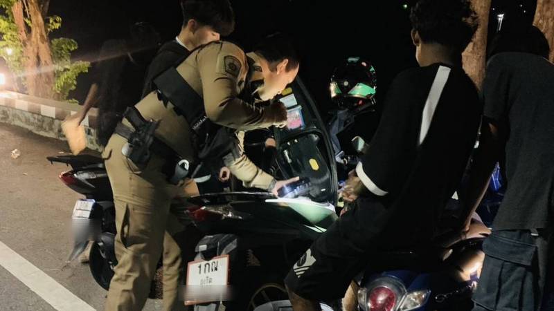 Street youth arrested with homemade shotgun