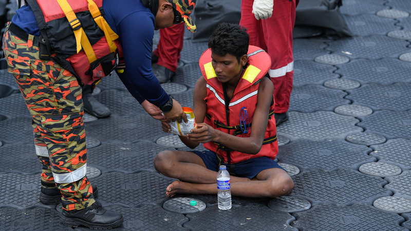 Teen rescued days after migrant shipwreck
