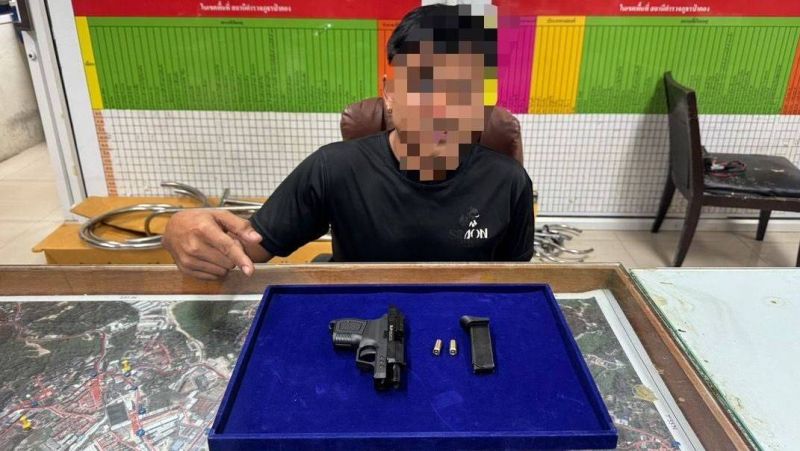 Pickup driver arrested after brandishing gun at Patong intersection