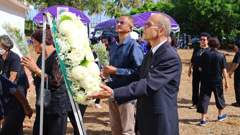 Remembrance services held for tsunami victims