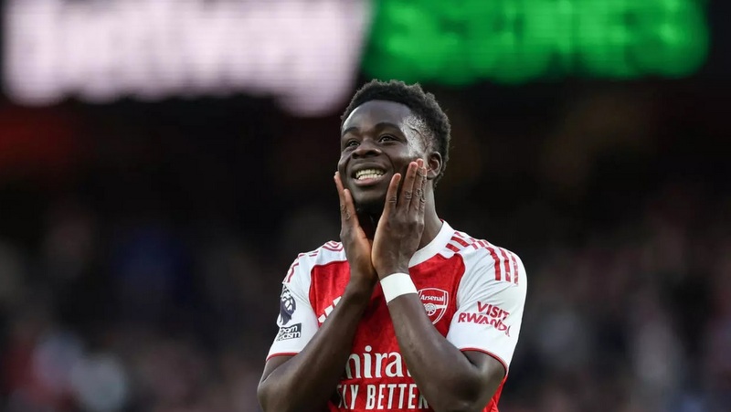 Arsenal hold off surging Man City, Villa as Wirtz ends drought