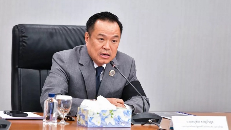 PM ends Italian-Thai contracts after deadly crane collapses