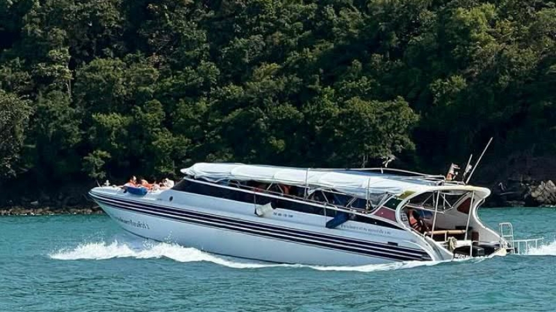 Marine safety in focus after tour boat assists rival operator