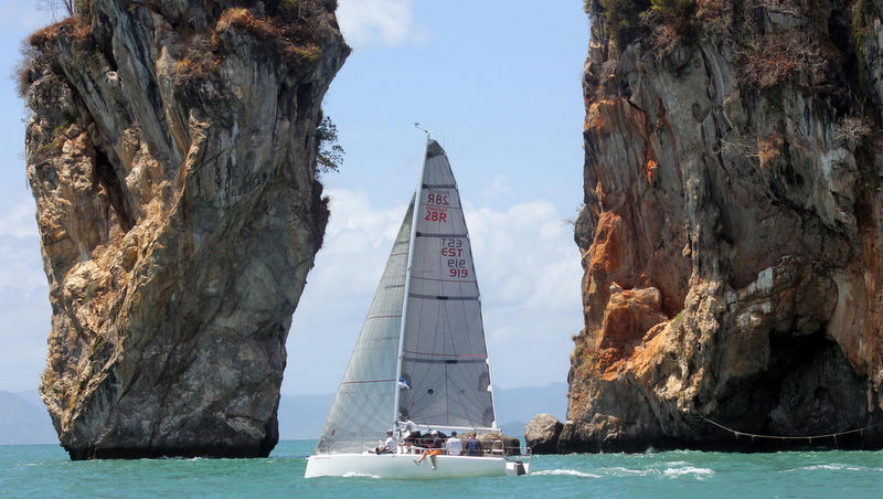 Bay Regatta gets underway