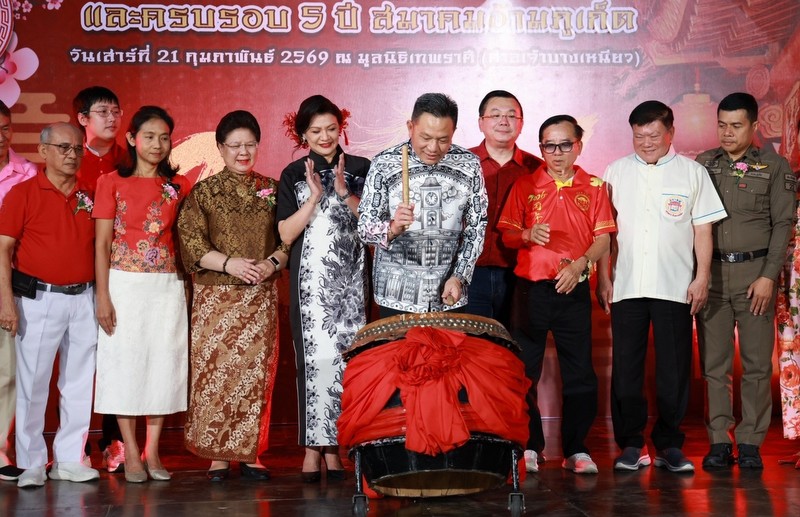 Governor opens Phuket Chinese New Year festival