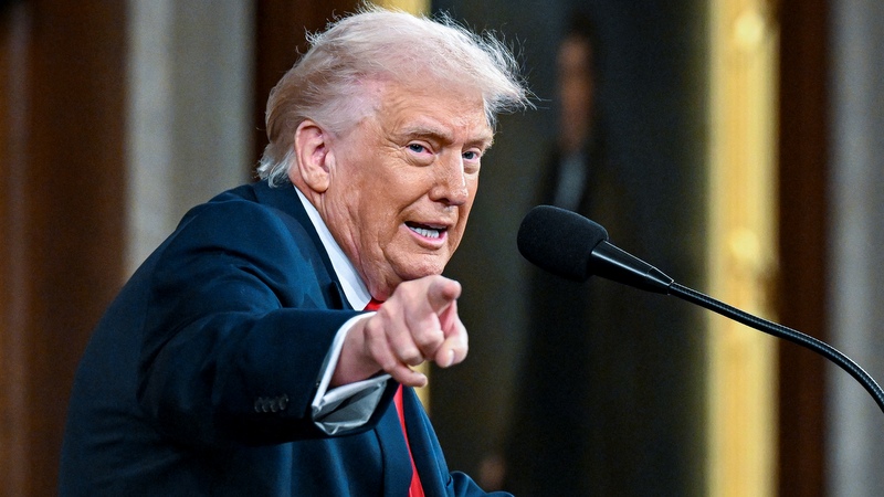 Trump tries to reset presidency in State of the Union speech
