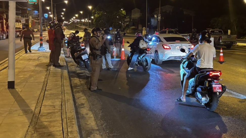 Six arrested in night crackdown on loud exhausts