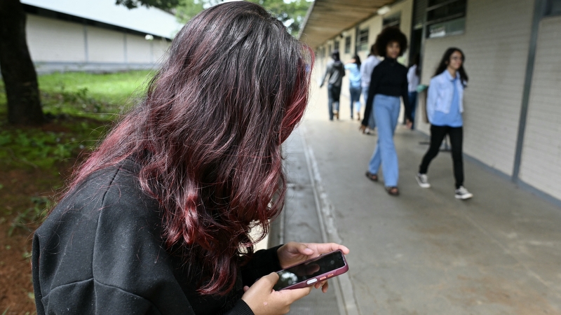 Brazil starts to restrict minors’ access to social media