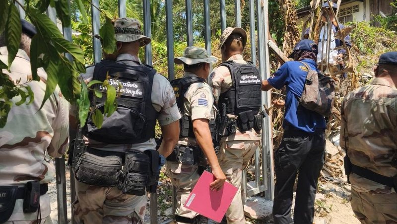 Five arrested in Freedom Beach hills raid