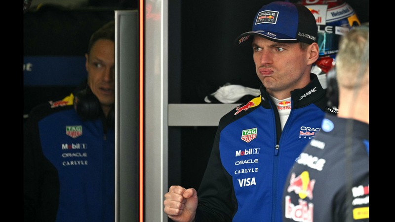 Verstappen’s Japan GP win streak under threat as Mercedes dominate