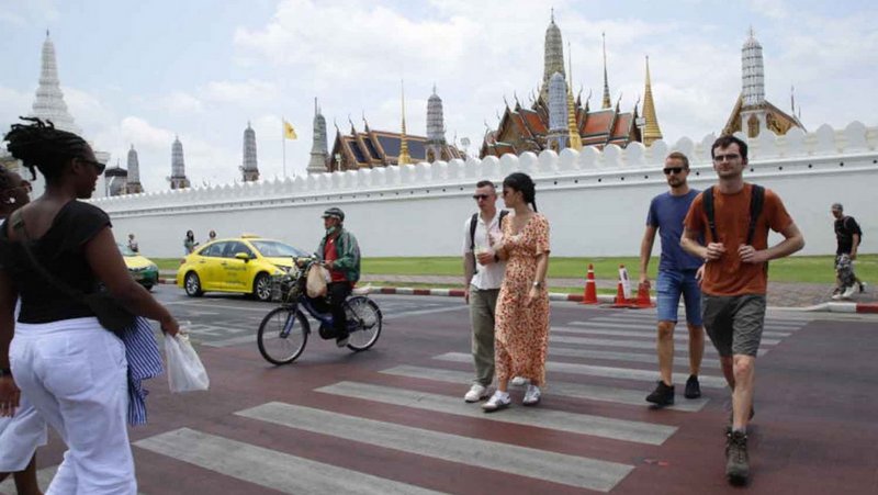 Review seeks ‘quality’ tourists