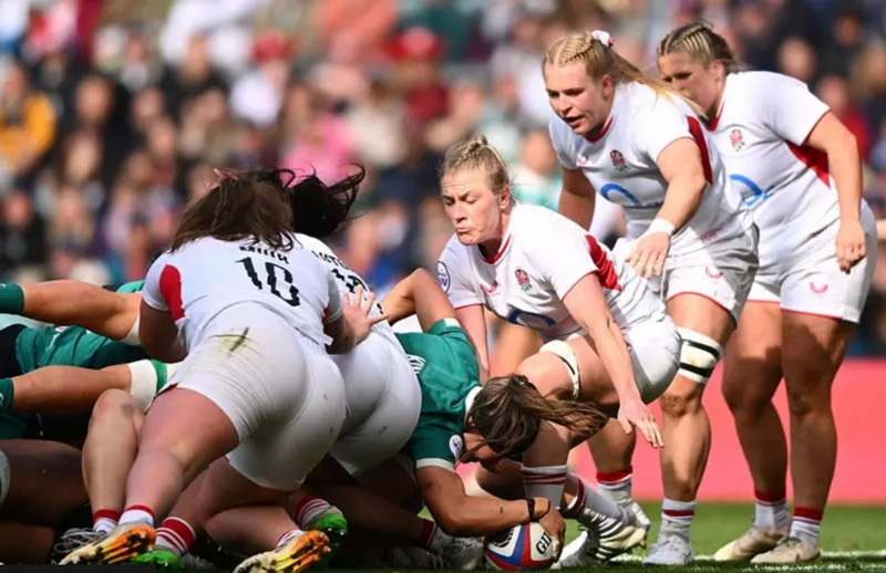 Women’s Rugby International draws record crowd
