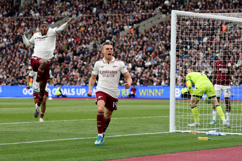 Arsenal on brink of Premier League title