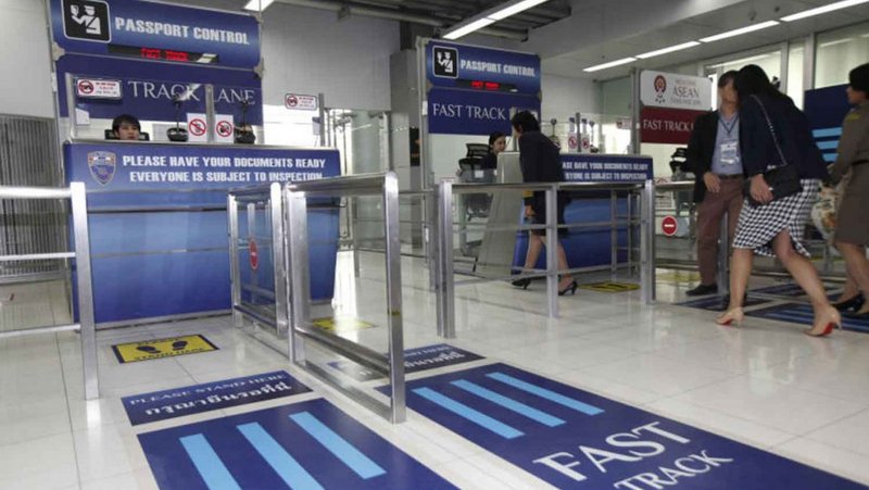 Anutin signals changes to visa policy