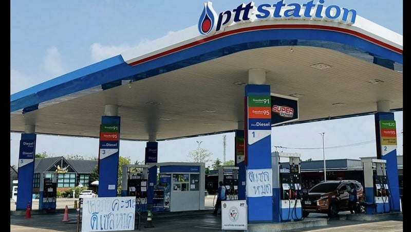 Government to prosecute oil hoarders over March fuel crisis