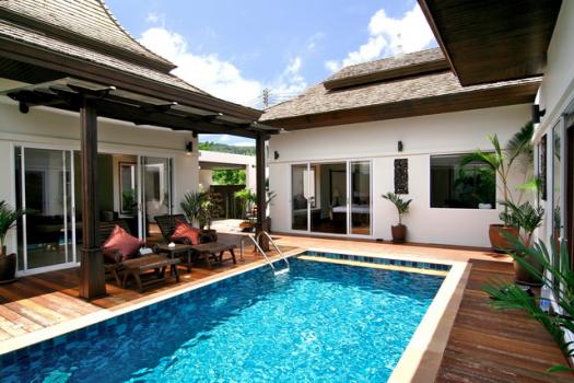 Private Pool Villa  In Naiharn