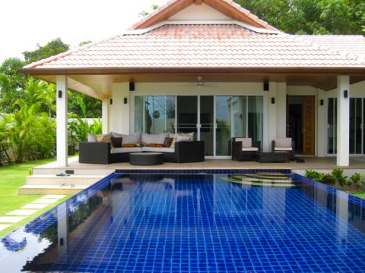 MODERN POOL VILLA