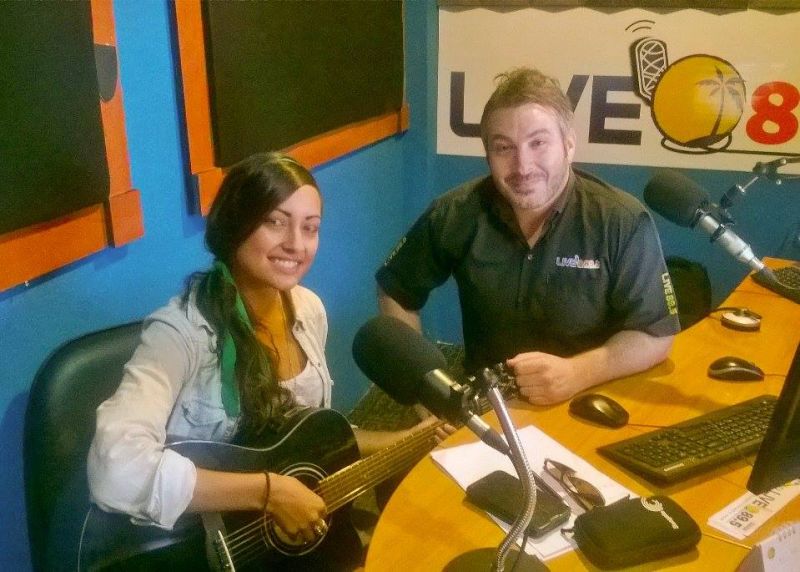 Reachel Singh with her beautiful voice on LIVE 89.5