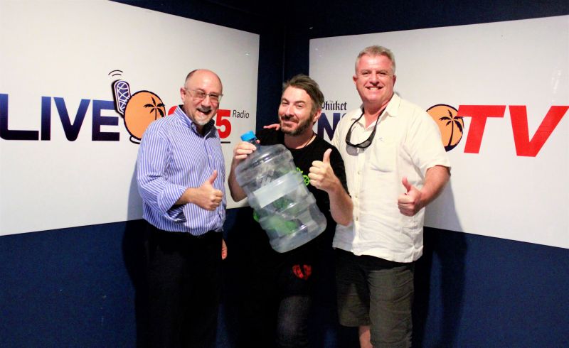 Drive On Live - 'JASON WILDER'  Radio interview with <Richard Jones and David Arell from Rotarypatong