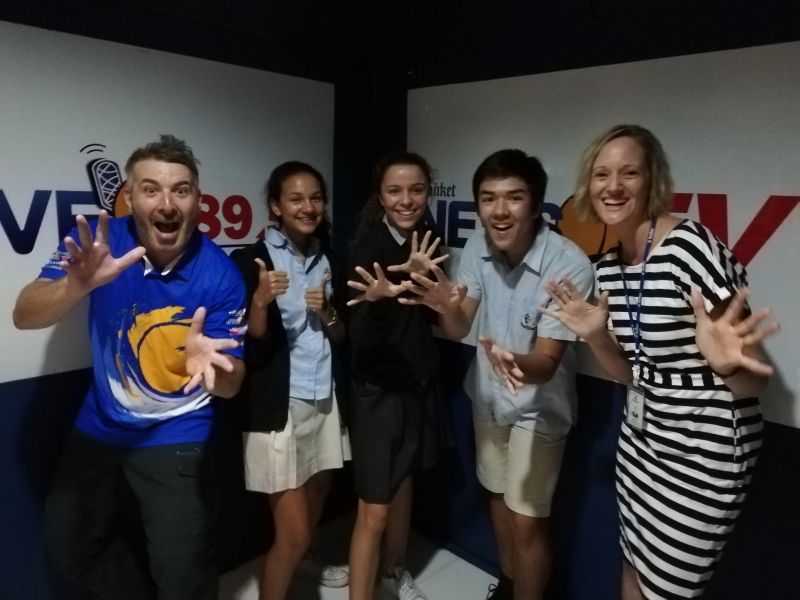 'FAME' THE MUSICAL @ HEADSTART INTERNATIONAL SCHOOL - ALICIA, JULIANA, NICK AND TEACHER ERIKA - on 'DRIVE ON LIVE 89.5FM - with 'JASON WILDER' - 07.11.2019